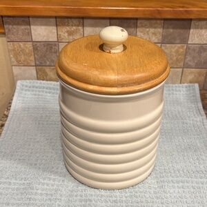 Cream Ceramic Canister with Wooden Lid